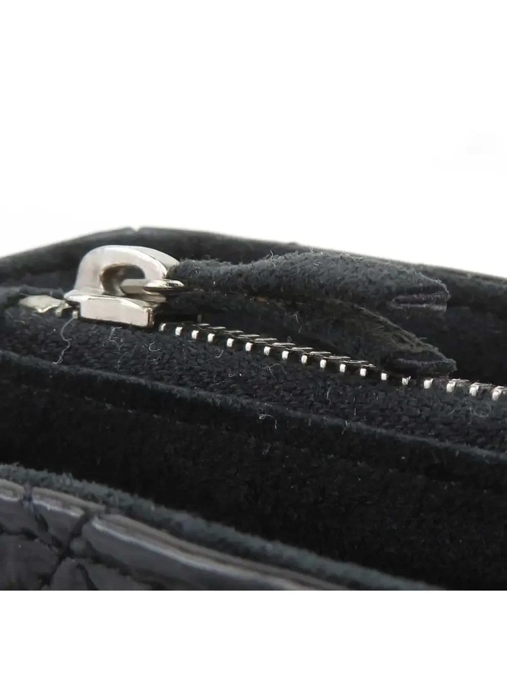 CHANEL elevate your